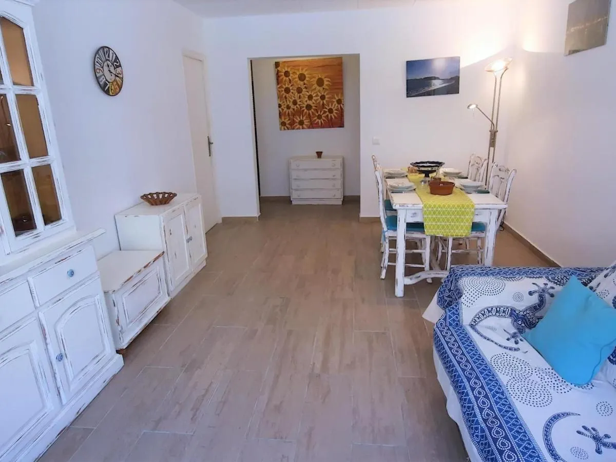 Apartment Apartamento Port 3 En Llanca Con Terraza, 3 Habitaciones, Wi-Fi Y Mascotas Permitidas - Es-170-84 Spanien