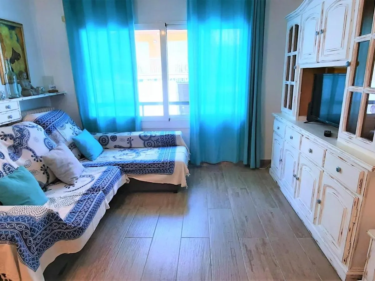 Apartamento Port 3 En Llanca Con Terraza, 3 Habitaciones, Wi-Fi Y Mascotas Permitidas - Es-170-84