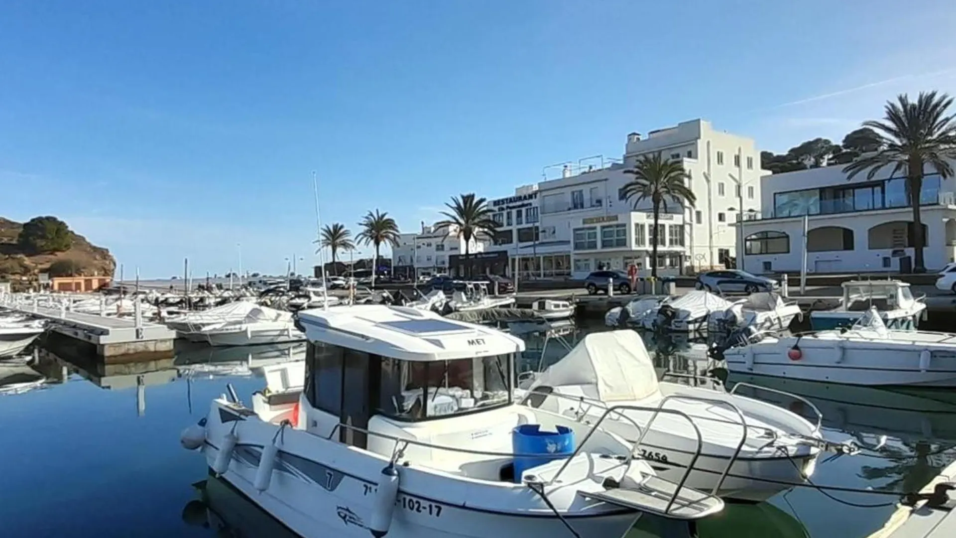 Apartamento Port 3 En Llanca Con Terraza, 3 Habitaciones, Wi-Fi Y Mascotas Permitidas - Es-170-84 Spanien